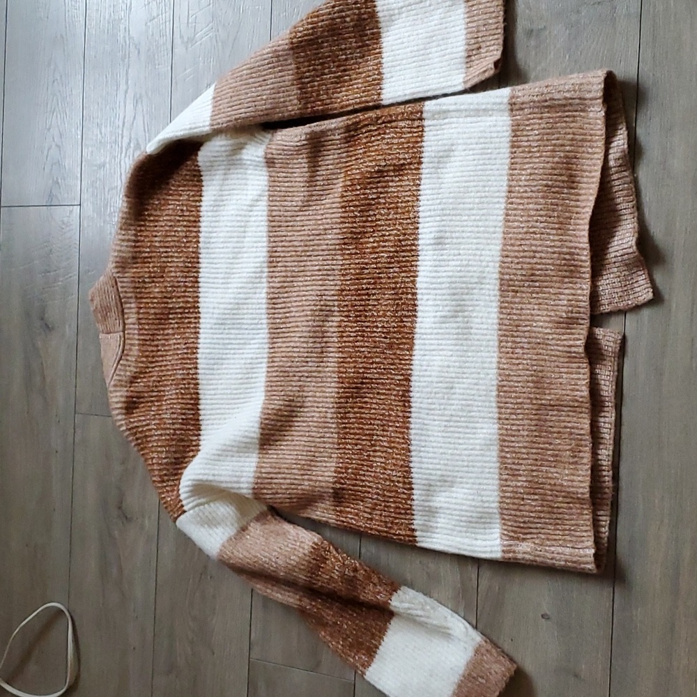 Cardigan From 9 West - Picture 9 of 9